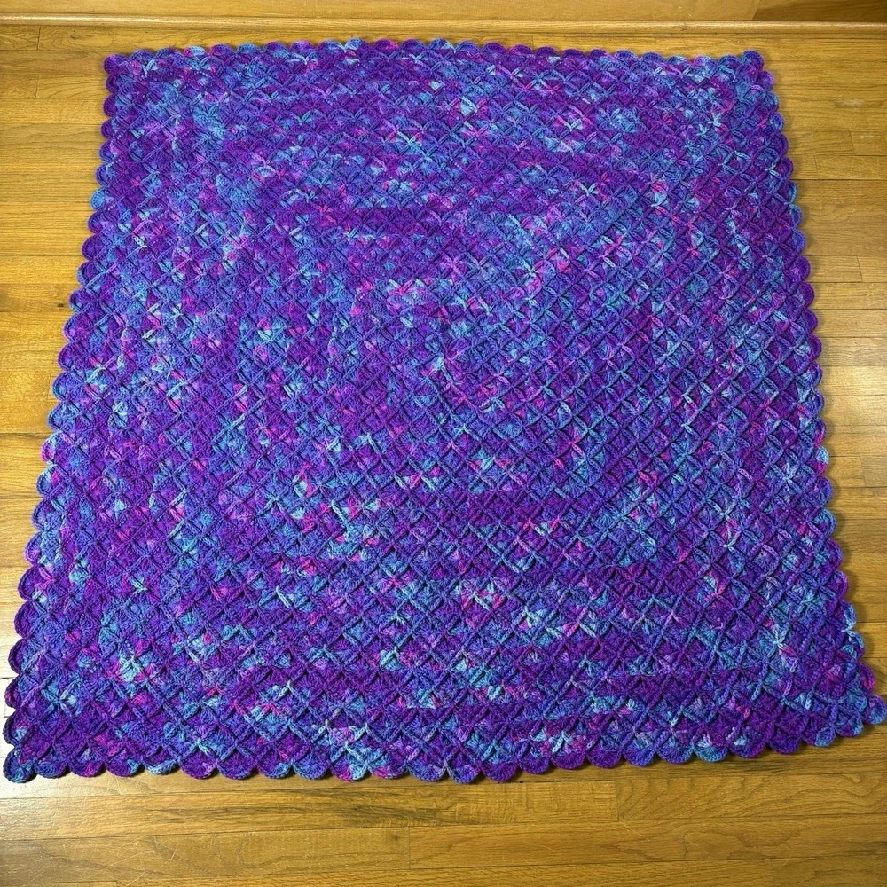 Handmade Crochet Blue Purple Pink Granny Square Style Retro Afghan Blanket VTG‎